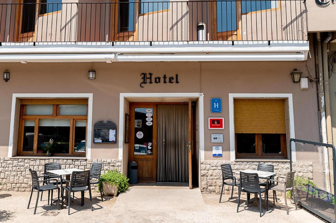 Hotel El Cid Морела Екстериор снимка